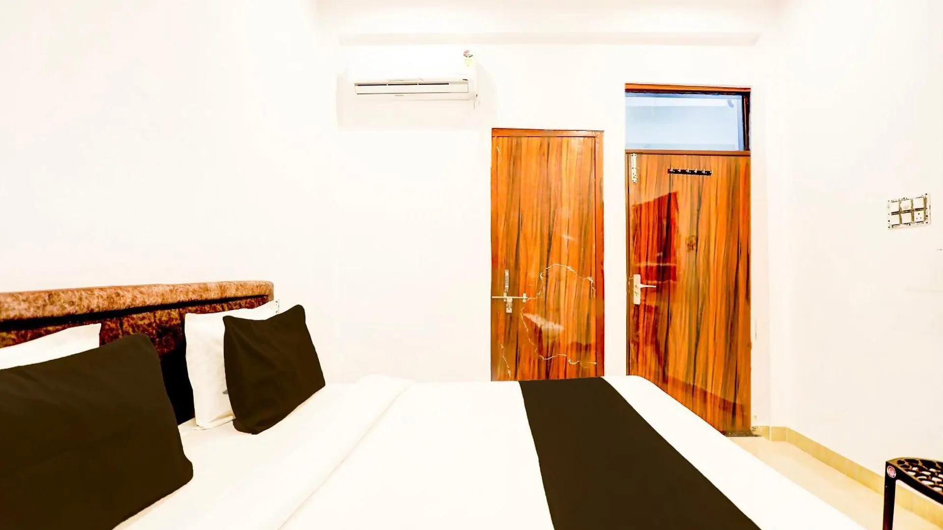 ****  Hotel O Aditya Residency Váránasí Indie