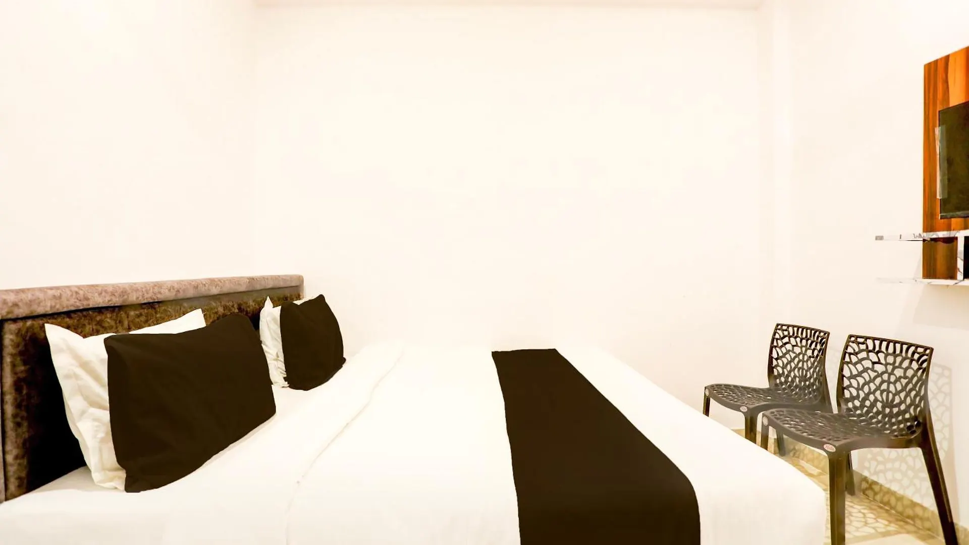 Hotel O Aditya Residency Varanasi India